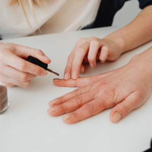 Curso de manicure vale a pena mesmo?